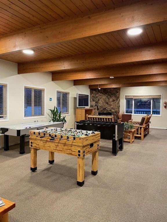 Akiskinook At Windermere Lake - Private Beach Access - New Pool And Hot Tub Now Open! Invermere Exterior foto